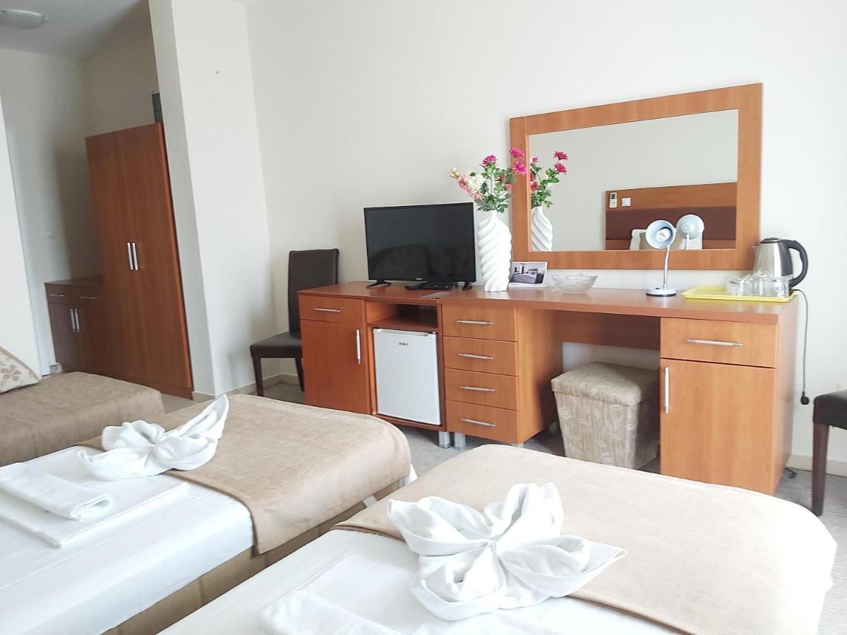 Hotel Zan Ulcinj Zewnętrze zdjęcie