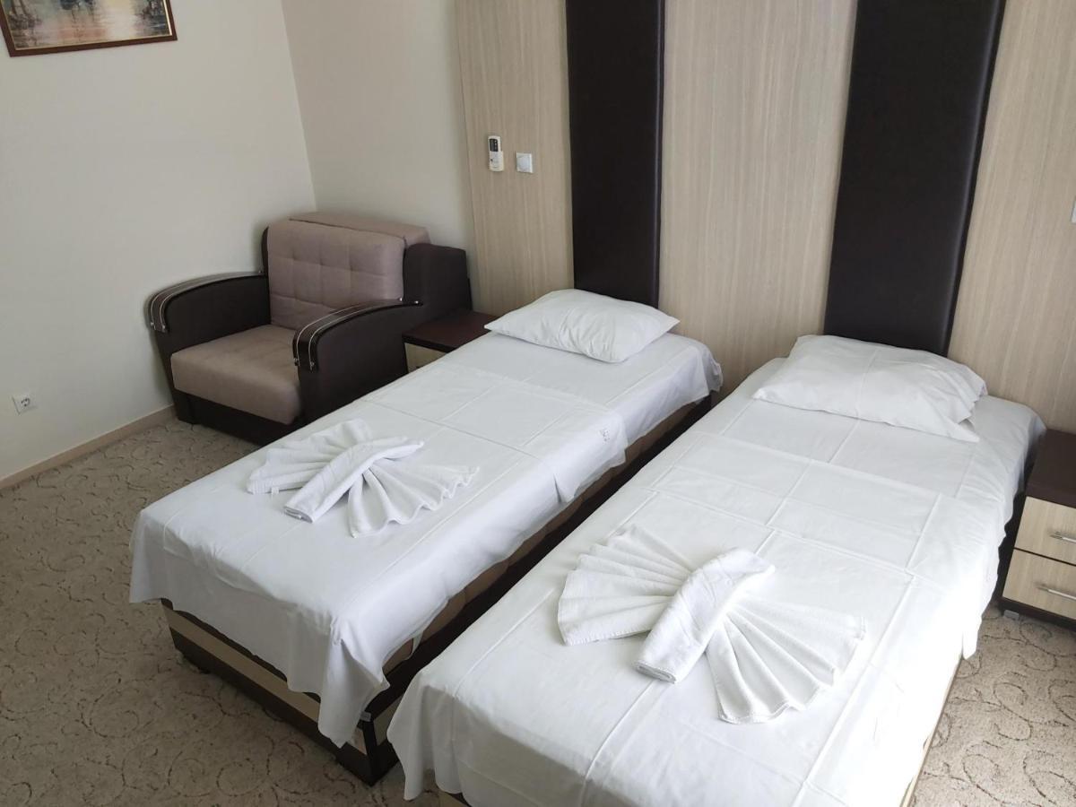 Hotel Zan Ulcinj Zewnętrze zdjęcie