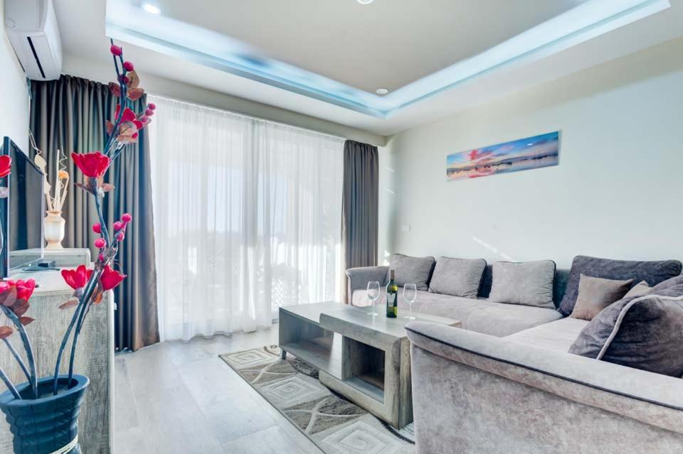 Hotel Zan Ulcinj Zewnętrze zdjęcie