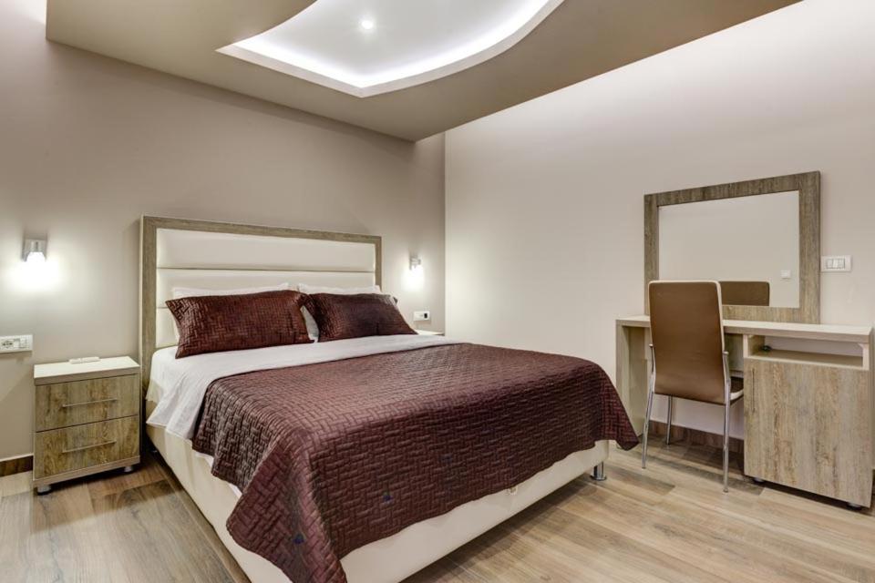 Hotel Zan Ulcinj Zewnętrze zdjęcie