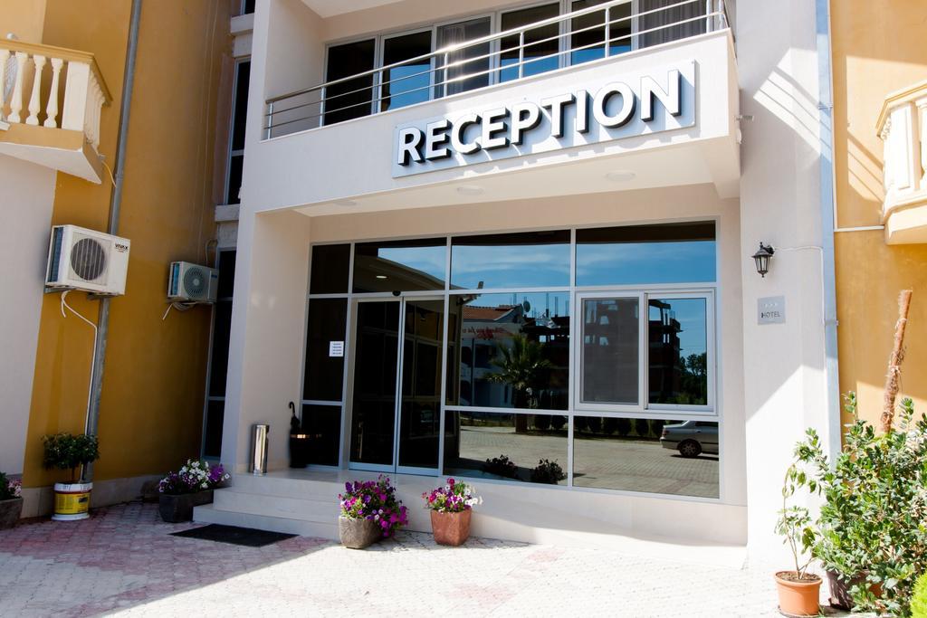 Hotel Zan Ulcinj Zewnętrze zdjęcie